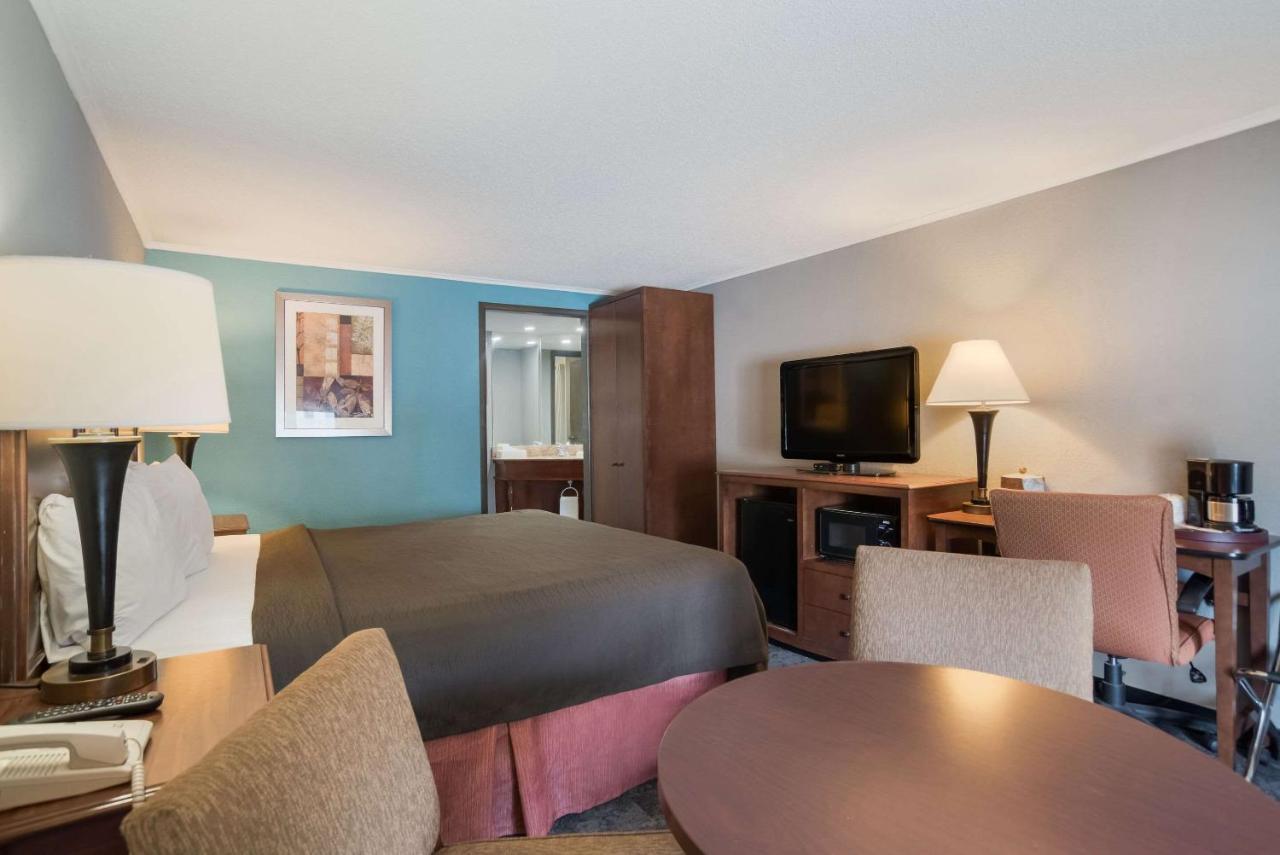 Inn Rodeway 3*